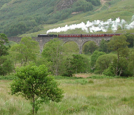 Scotland_Jacobean_Glenfinnan_viaduct